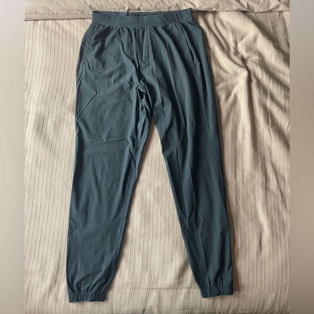 lululemon athletica Men's navy Joggers